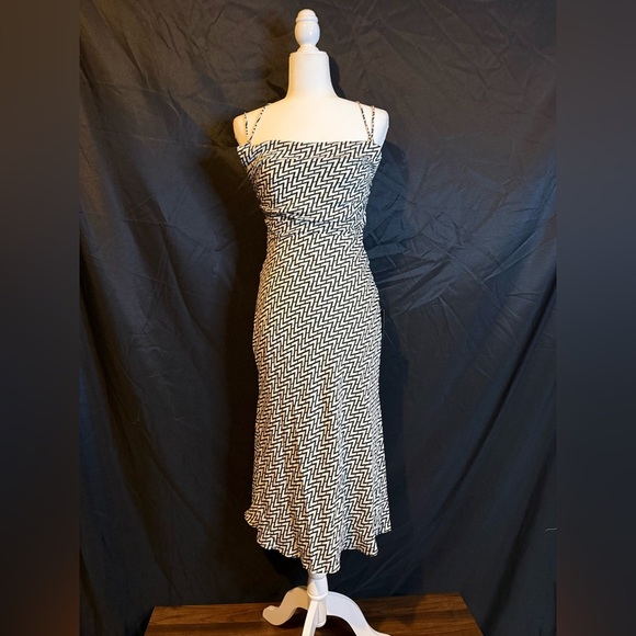 Lulus XSmall Black and White Abstract Print Midi Dress - Picture 5 of 7